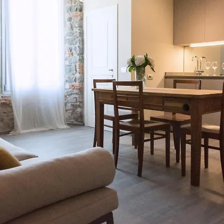 Joivy Elegant 1br Flat Near Centre *
