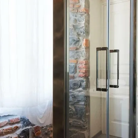 Joivy Elegant 1br Flat Near Centre Апартаменты Комо
