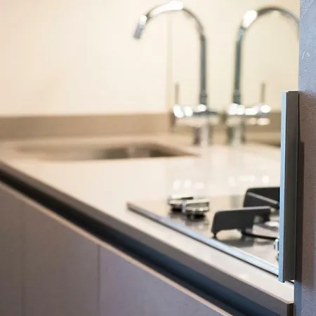 Joivy Elegant 1br Flat Near Centre *