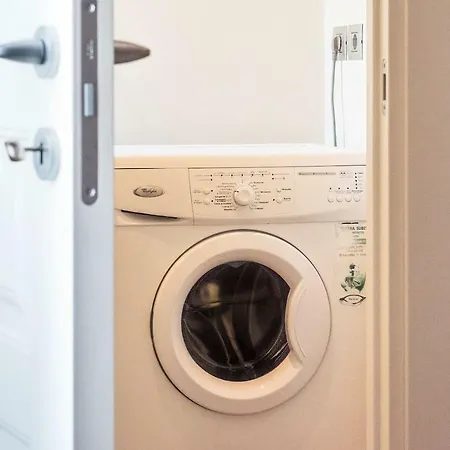 Joivy Elegant 1br Flat Near Centre *