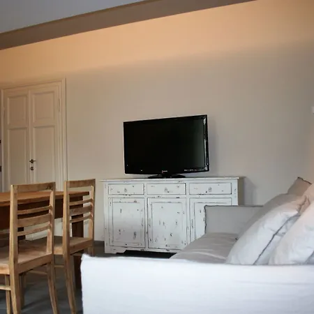 Joivy Elegant 1br Flat Near Centre