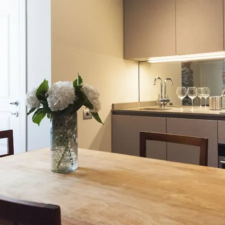 Joivy Elegant 1br Flat Near Centre *